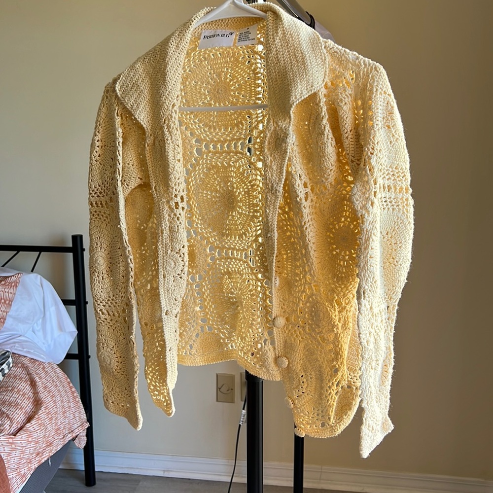A cute cover up smoke free home size small